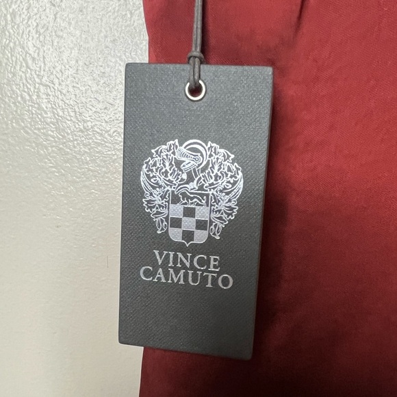 XS Vince Camuto belted satin vest - Picture 6 of 7